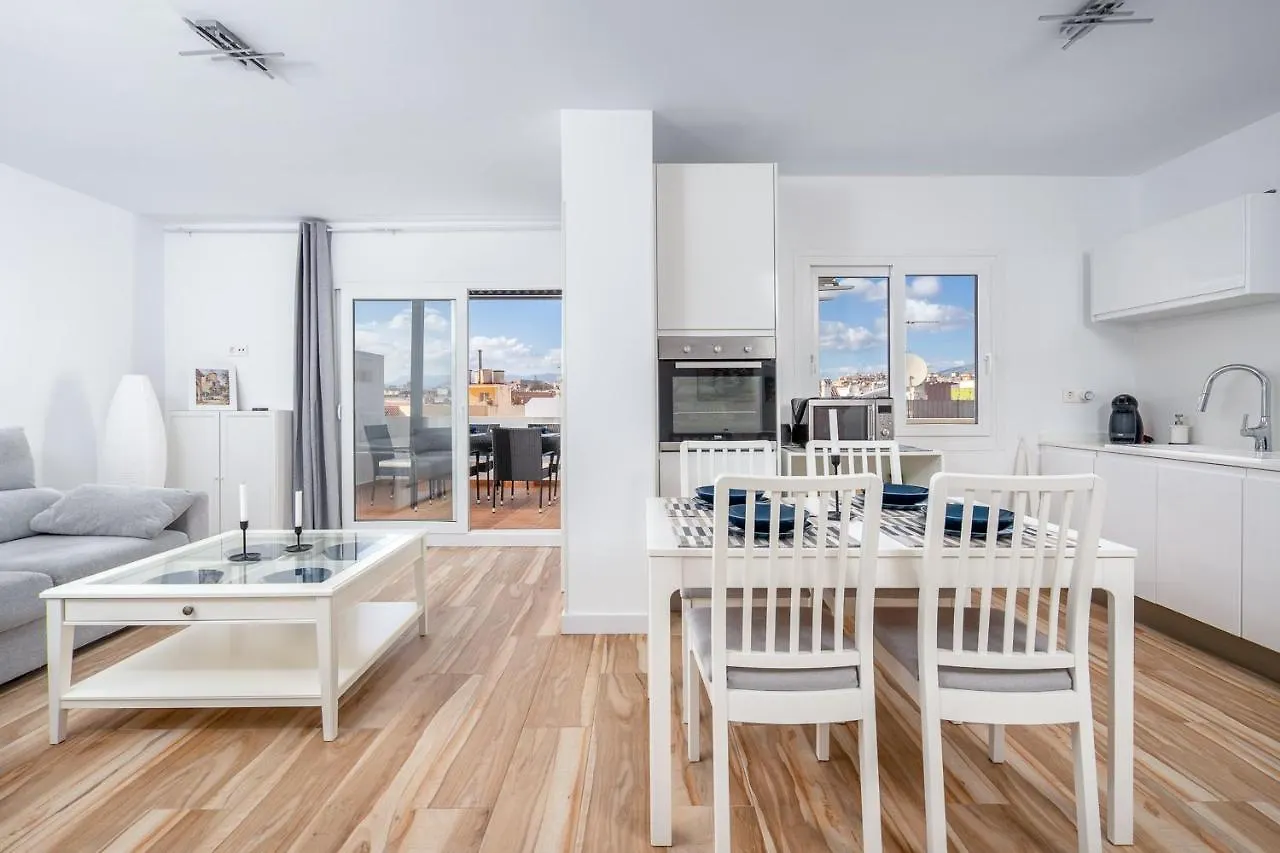 Front Line Beach Apartment In Fuengirola Ref 14