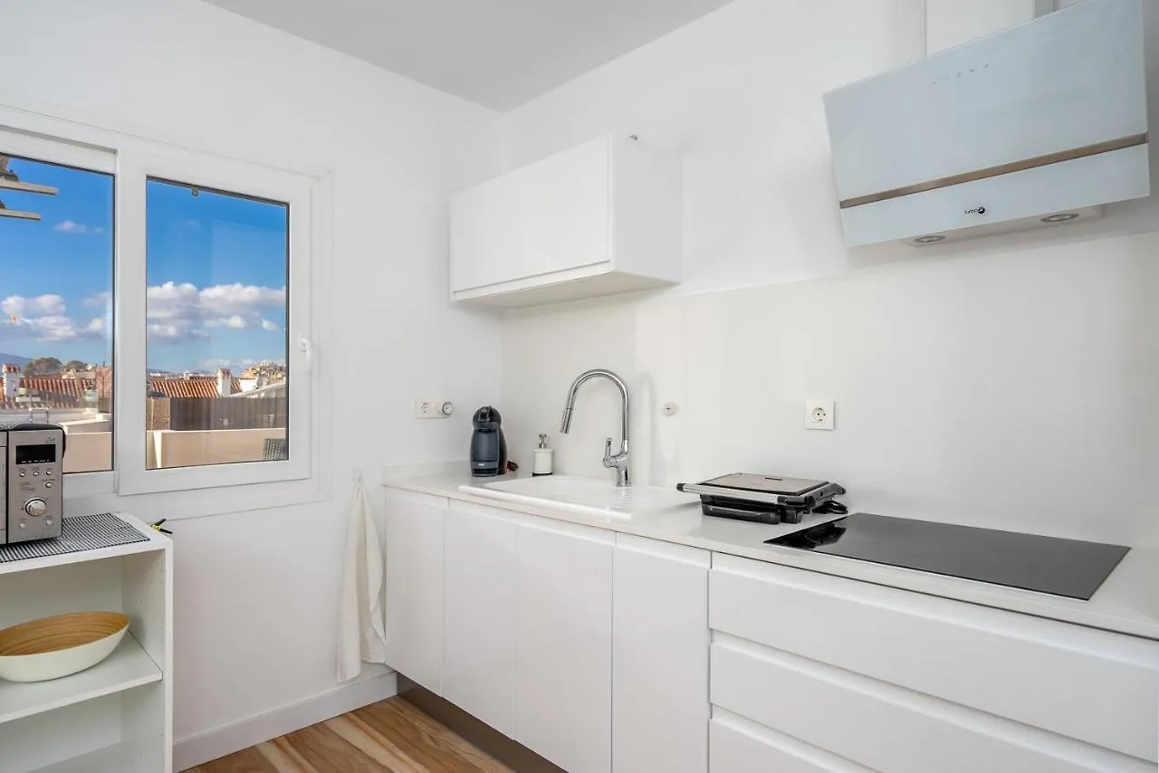 Front Line Beach Apartment In Fuengirola Ref 14
