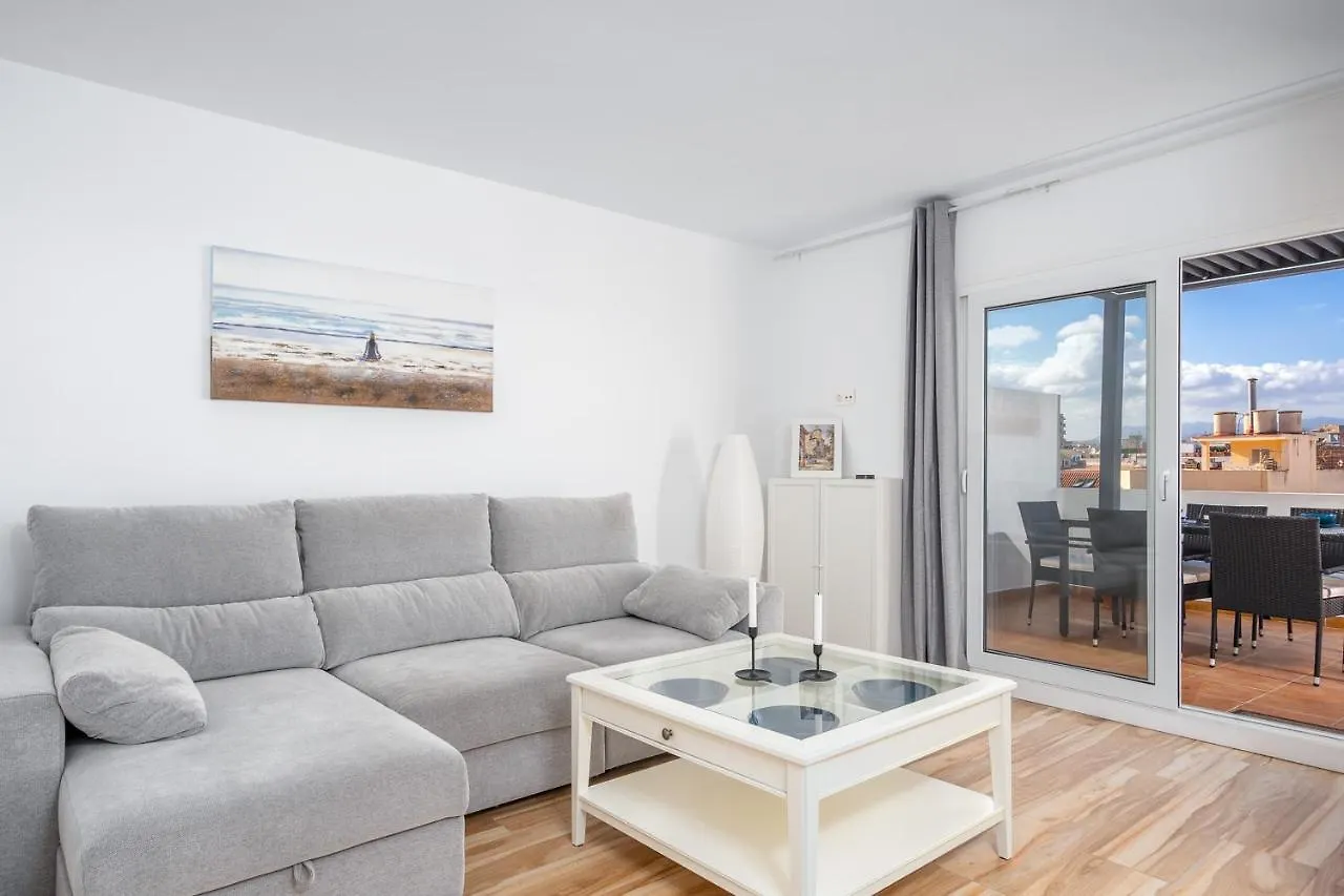 Front Line Beach Apartment In Fuengirola Ref 14 0*,