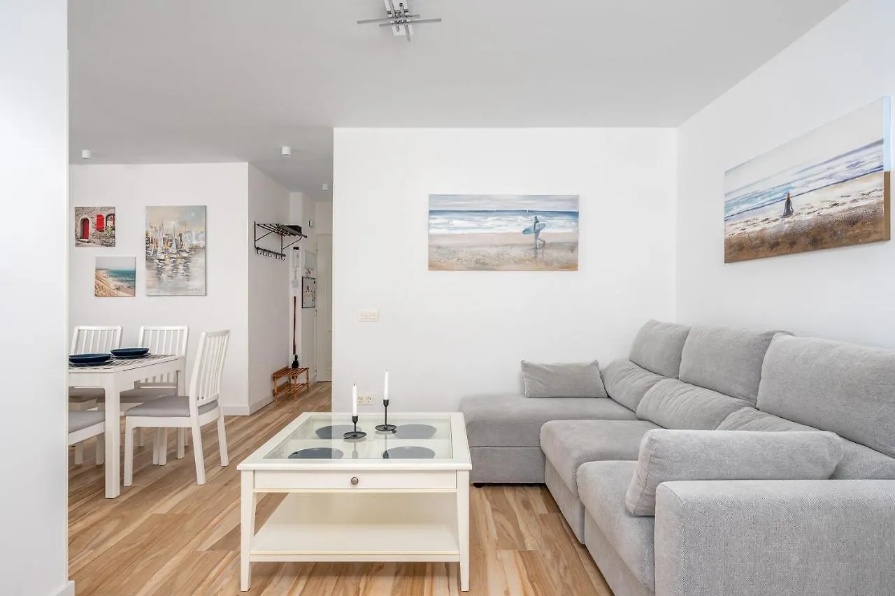 Front Line Beach Apartment In Fuengirola Ref 14